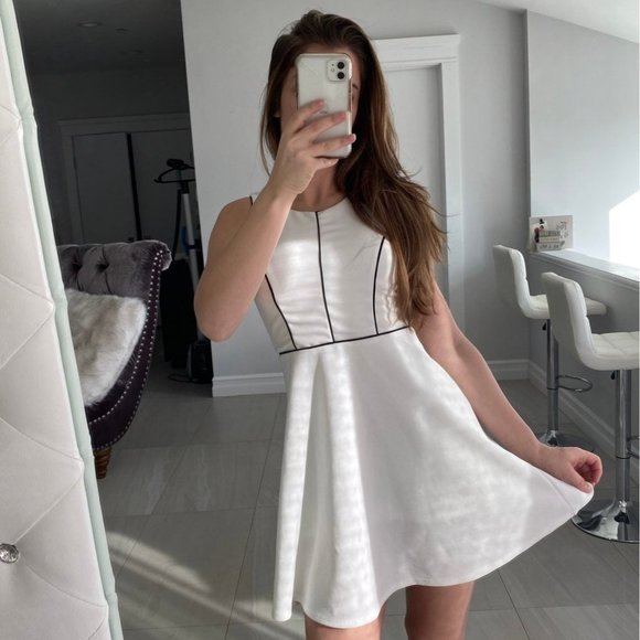 Monteau Dresses & Skirts - Monteau Dress